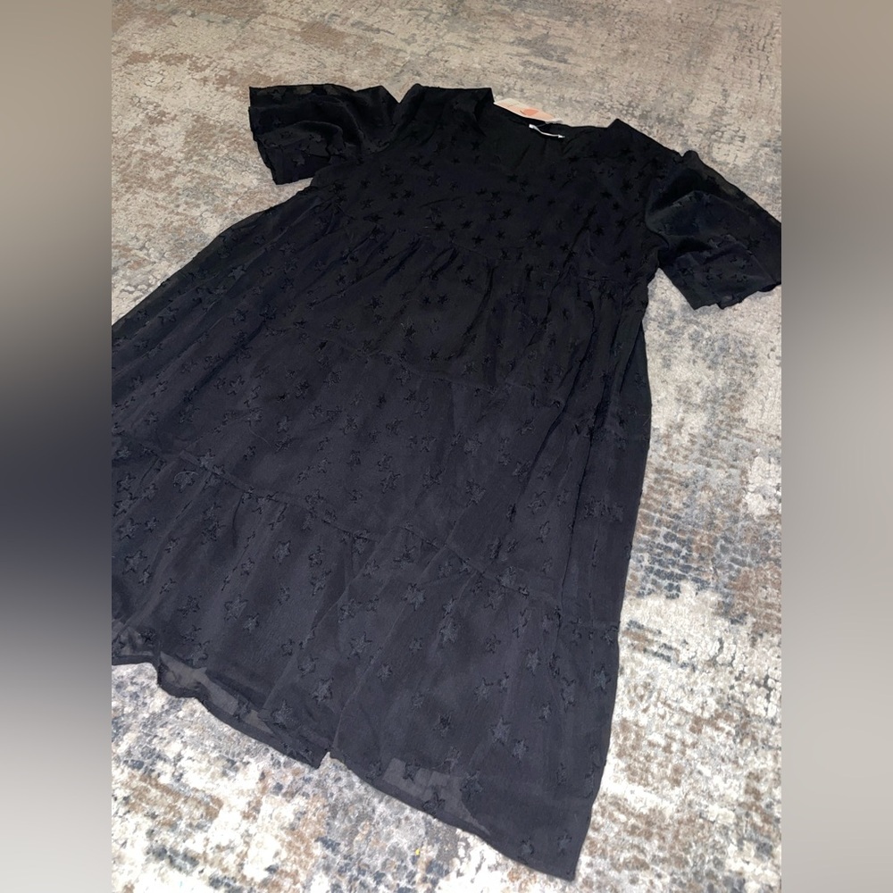 Women's Black Embroidered Short Sleeve Dress - Picture 2 of 3